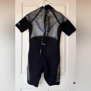 Bare Brand Men’s Shortie Wetsuit Size Large‎